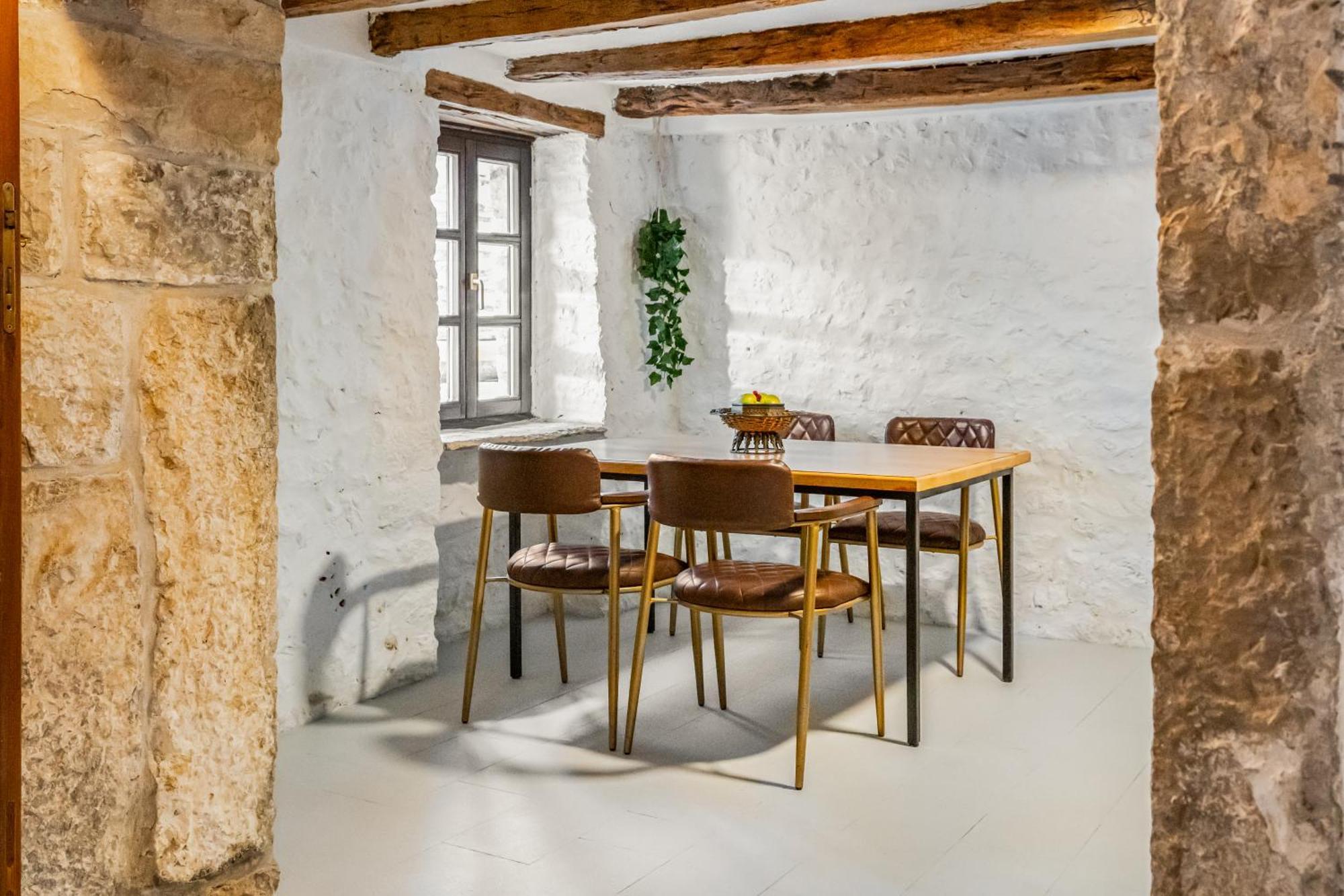 Villa Historic Pocitelj With Pool And Incredible Views On The River And Landmarks Bagian luar foto